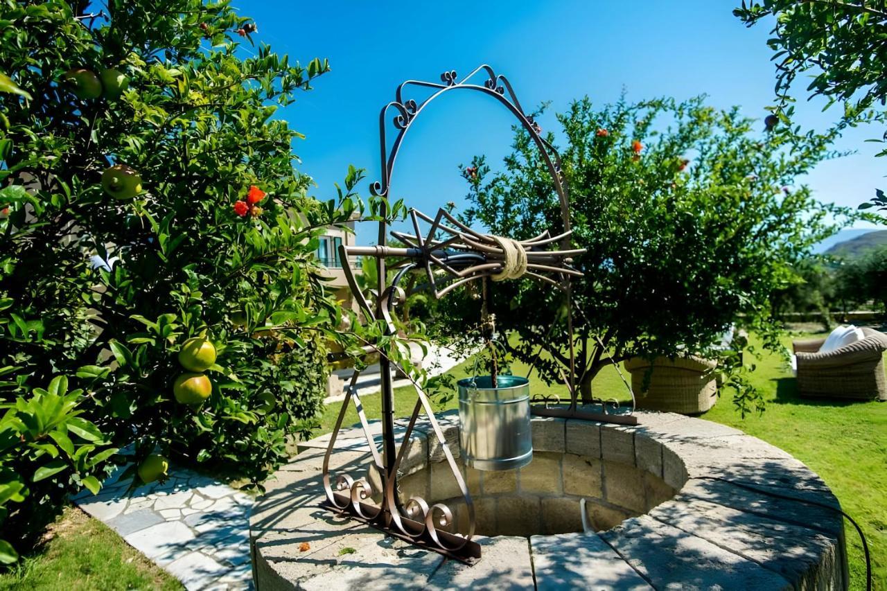 Mantzavináta A Casa D'Irene 아파트 외부 사진